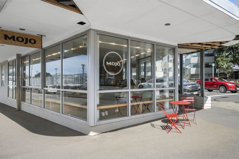 Photo of property in Summit Apartments, 24/184 Molesworth Street, Thorndon, Wellington, 6011