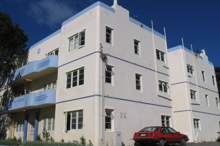 Photo of property in San Marino Apartments, 5/4 Oak Park Avenue, Te Aro, Wellington, 6011