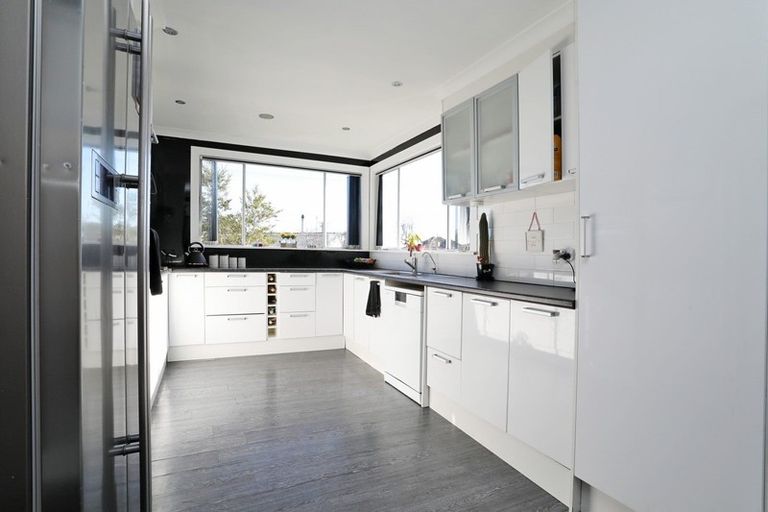 Photo of property in 33 Mary Street, Winton, 9720