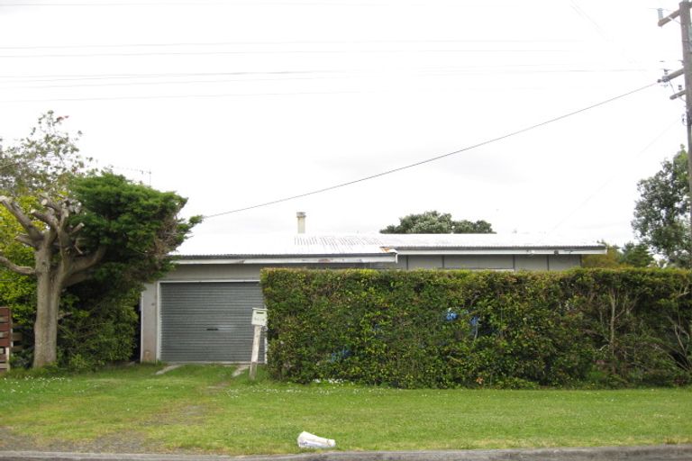 Photo of property in 1434 Whangaparaoa Road, Army Bay, Whangaparaoa, 0930