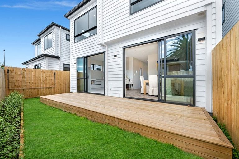 Photo of property in 23b Studfall Street, Pakuranga Heights, Auckland, 2010
