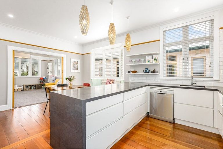 Photo of property in 108 Clyde Street, Island Bay, Wellington, 6023