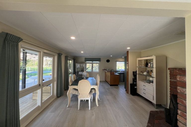 Photo of property in 92 Rahui Road, Otaki, 5512