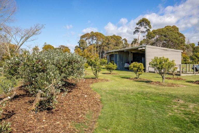 Photo of property in 32 Broadsea Avenue, Ruby Bay, Mapua, 7005