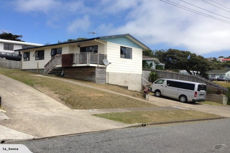 Photo of property in 103 Matatiro Street, Titahi Bay, Porirua, 5022