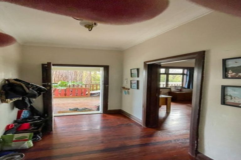 Photo of property in 87d Kaurilands Road, Titirangi, Auckland, 0604