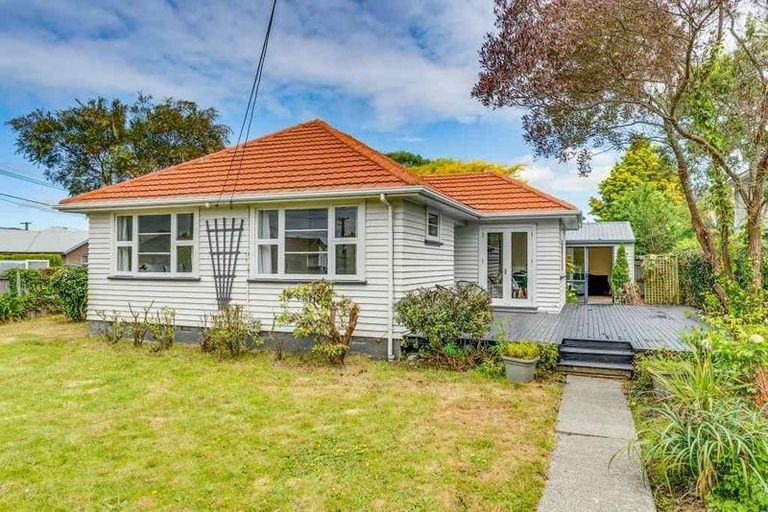 Photo of property in 10 Waters Street, Hoon Hay, Christchurch, 8025