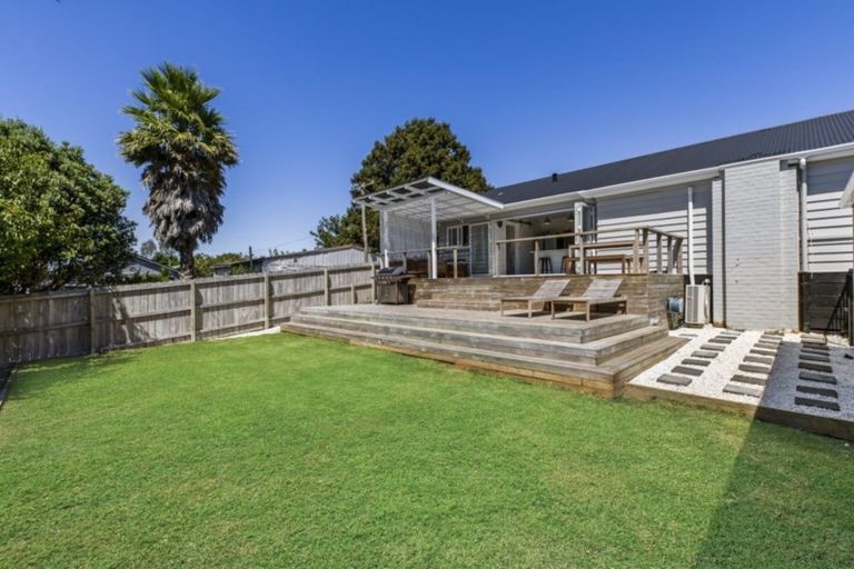 Photo of property in 22 Buchanan Road, Kingseat, Papakura, 2580