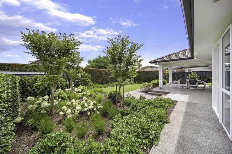 Photo of property in 33 Hinau Road, Karaka, Papakura, 2113