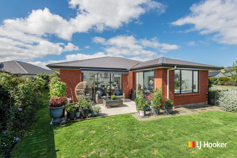 Photo of property in 1 Carrick Place, Mosgiel, 9024