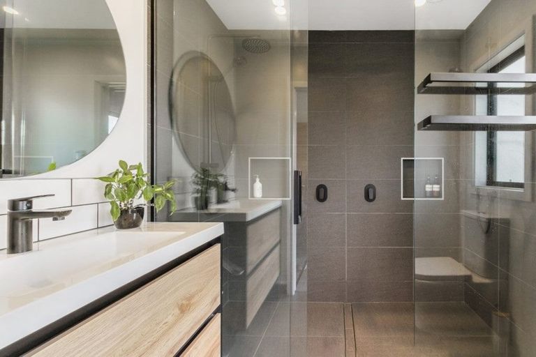 Photo of property in 174 Cameron Town Road, Pukekohe, 2678