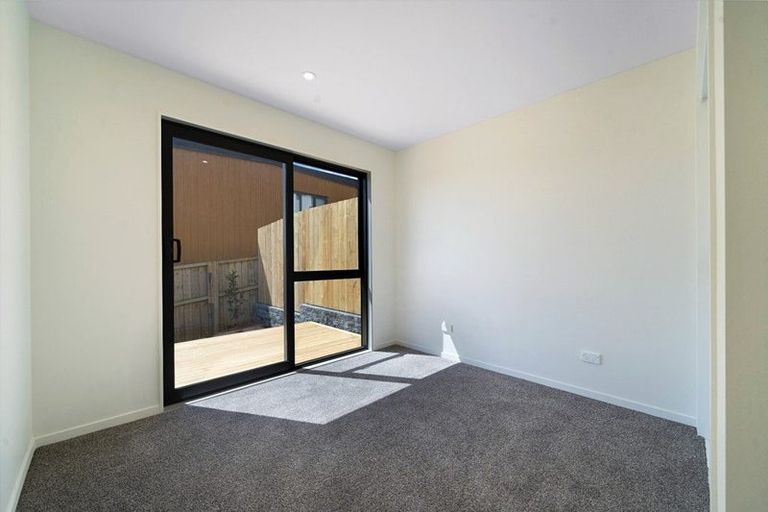 Photo of property in 5/16 Hewlett Road, Massey, Auckland, 0614