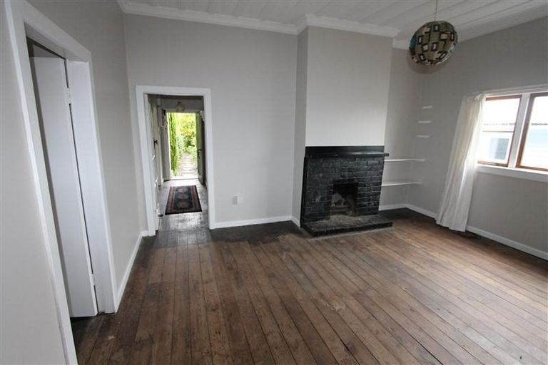 Photo of property in 27 Glenview Road, Glen Eden, Auckland, 0602