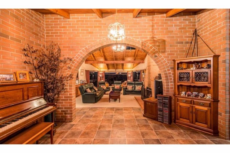 Photo of property in 846 Puketona Road, Haruru, 0204