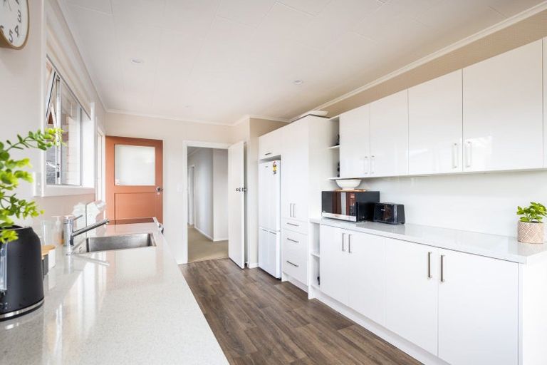 Photo of property in 27 Mangati Road, Bell Block, New Plymouth, 4312