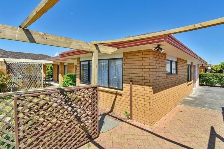 Photo of property in 43b Alma Crescent, Papakura, 2110