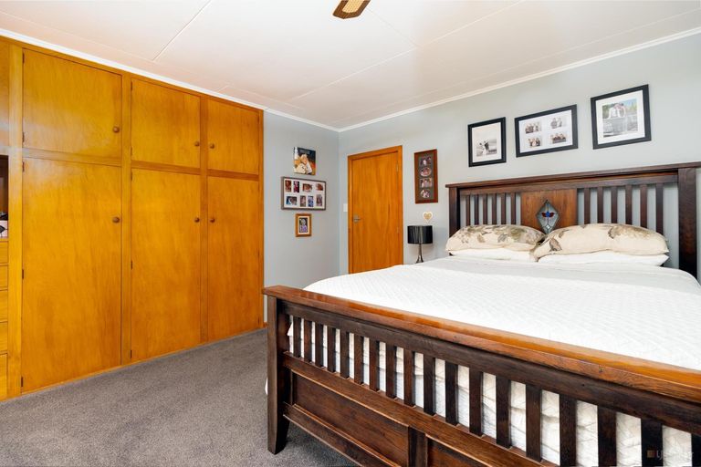 Photo of property in 76 Rhodes Street, Waimate, 7924