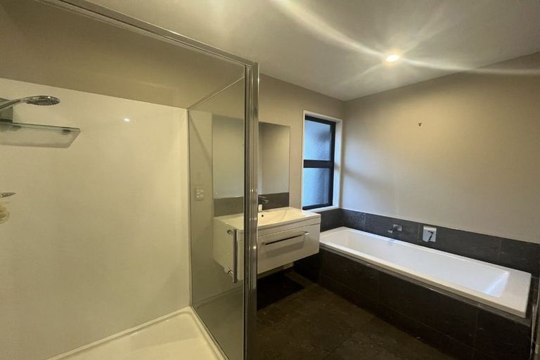 Photo of property in 17 Packard Crescent, Halswell, Christchurch, 8025