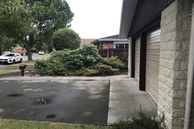 Photo of property in 12 Heaphy Place, Casebrook, Christchurch, 8051