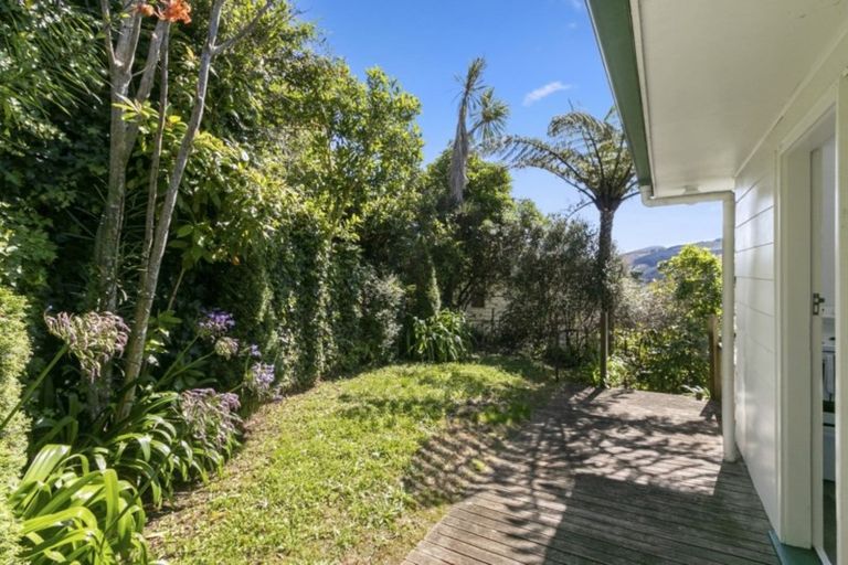 Photo of property in 291b Dowse Drive, Maungaraki, Lower Hutt, 5010