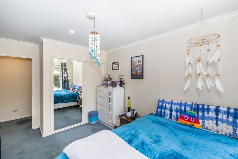 Photo of property in 54 Westpark Drive, Burnside, Christchurch, 8053