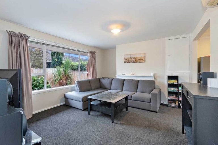 Photo of property in 1/41 Roberta Drive, Somerfield, Christchurch, 8024