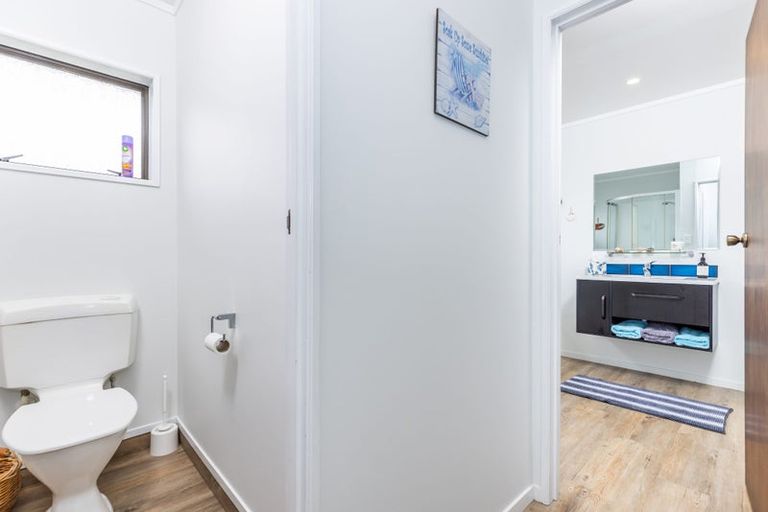 Photo of property in 27 Russleigh Drive, Dinsdale, Hamilton, 3204