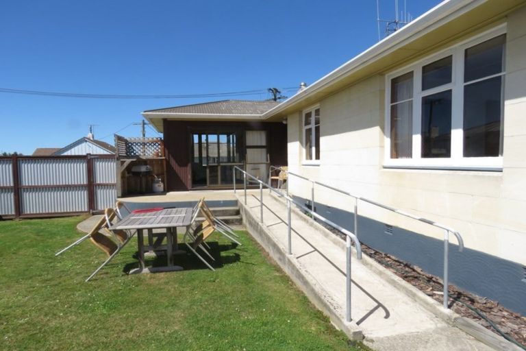 Photo of property in 4 Dacre Street, Oamaru North, Oamaru, 9400