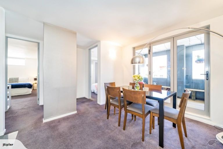 Photo of property in 6/8b Lipman Street, Mount Victoria, Wellington, 6011