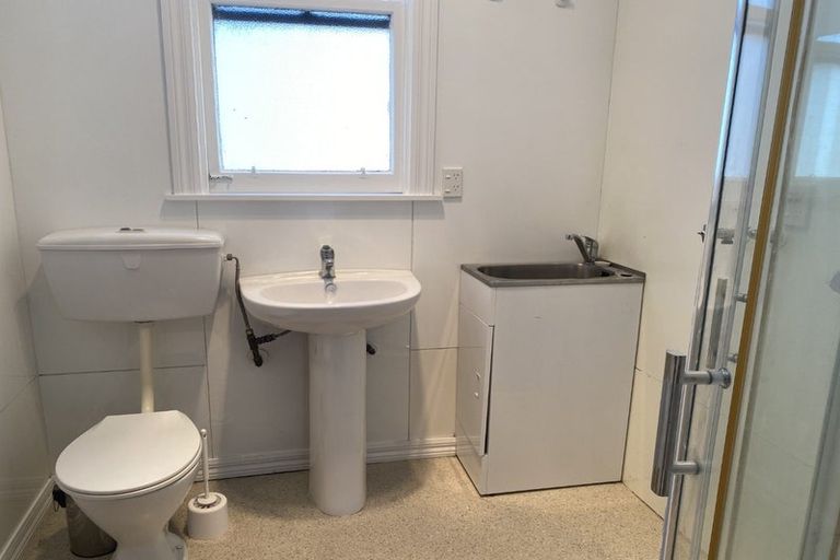 Photo of property in 108 Wallace Street, Mount Cook, Wellington, 6021