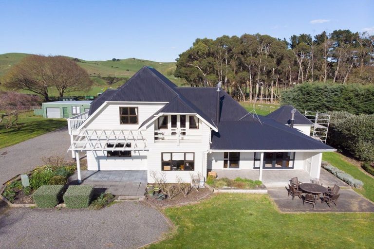 Photo of property in 66 Hamilton Road, Dannevirke, 4976