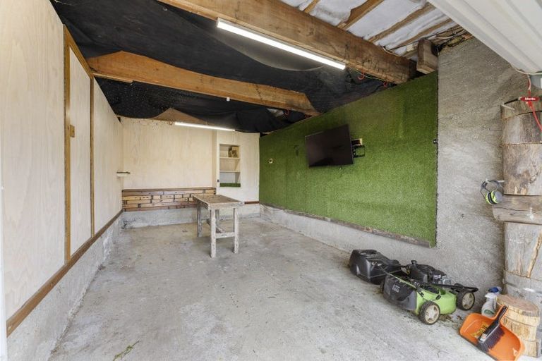 Photo of property in 69 Centennial Avenue, Helensburgh, Dunedin, 9010