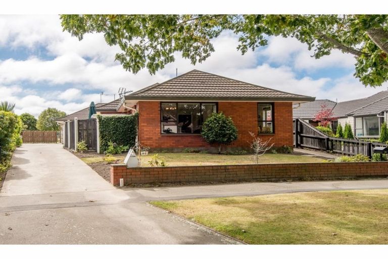 Photo of property in 46a Karnak Crescent, Russley, Christchurch, 8042