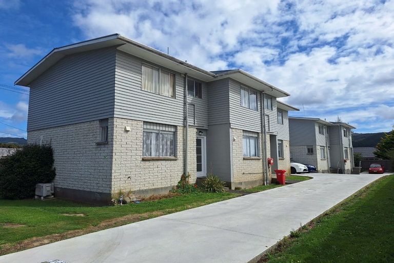 Photo of property in 3/62 Martin Street, Wallaceville, Upper Hutt, 5018