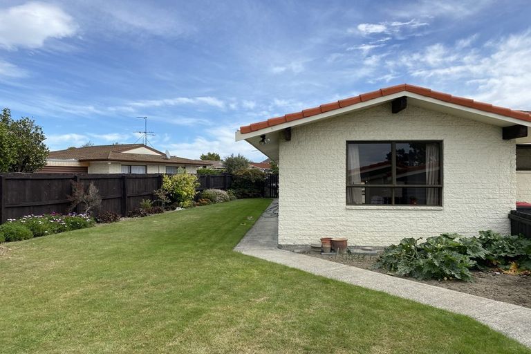 Photo of property in 18 Omega Place, Casebrook, Christchurch, 8051