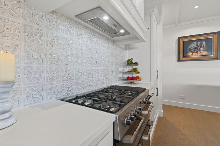 Photo of property in 10 Mollisia Lane, Papamoa Beach, Papamoa, 3118