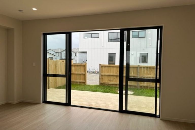 Photo of property in 57 Minhas Road, Papakura, 2110