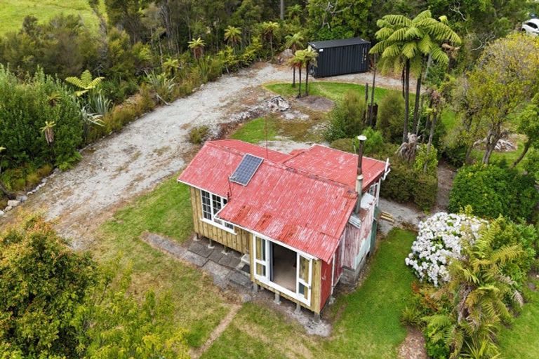 Photo of property in 18 Mcgill Street, Waimangaroa, Westport, 7891