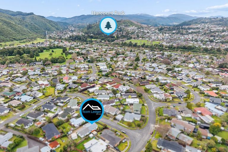 Photo of property in 1/3 Omaha Grove, Totara Park, Upper Hutt, 5018