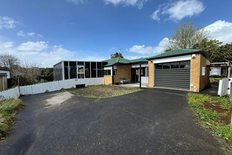 Photo of property in 13 Blueridge Close, Sunnyvale, Auckland, 0612
