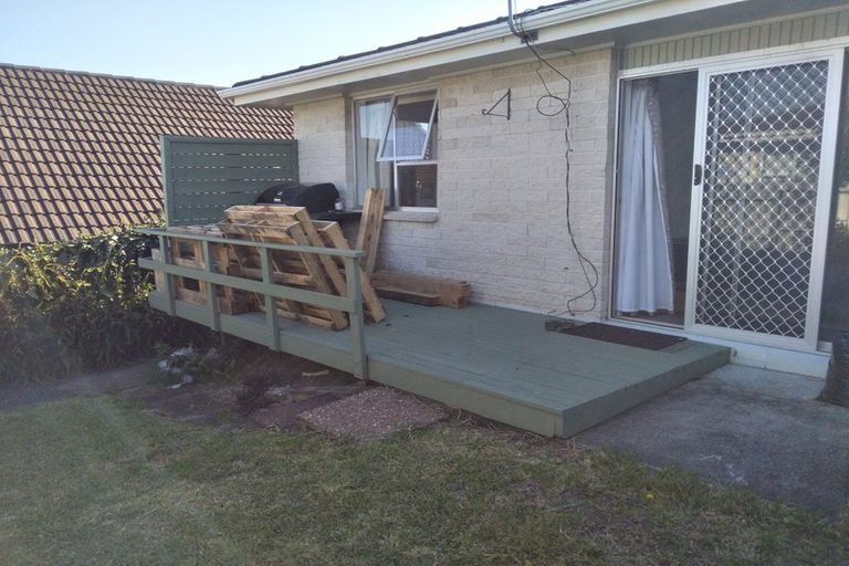 Photo of property in 6/58 Wellington Street, Howick, Auckland, 2014