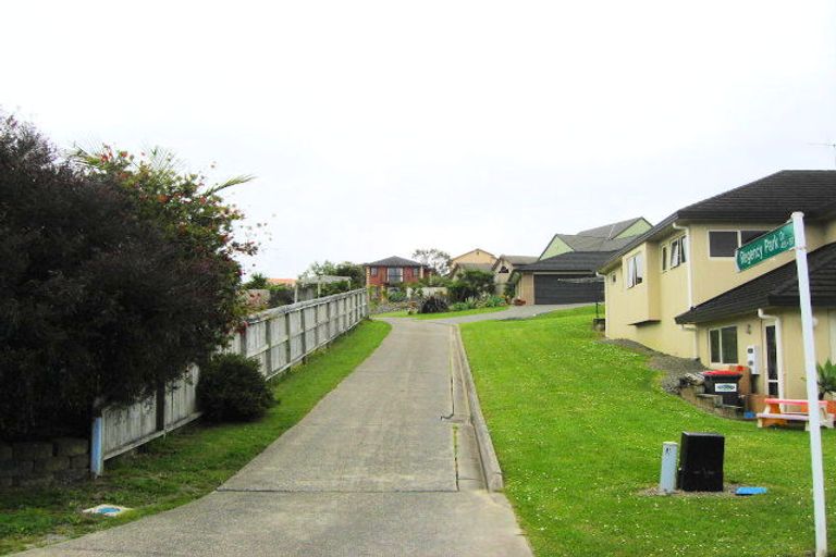 Photo of property in 49 Regency Park Drive, Gulf Harbour, Whangaparaoa, 0930