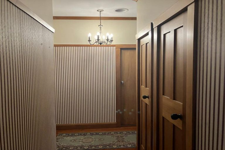 Photo of property in 14 Selwyn Crescent, College Estate, Whanganui, 4500