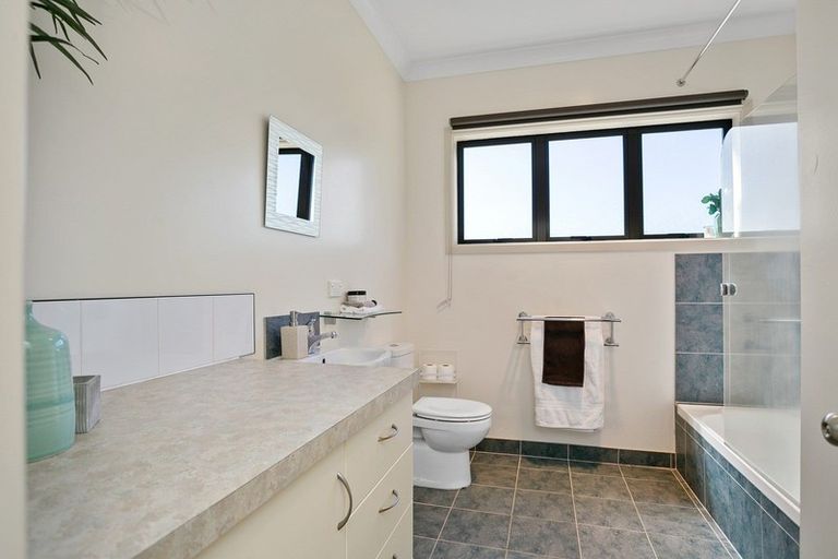 Photo of property in 25 Benn Road, Cambridge, 3495