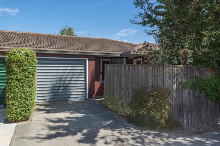 Photo of property in 1/20 Mchaffies Place, Wainoni, Christchurch, 8061