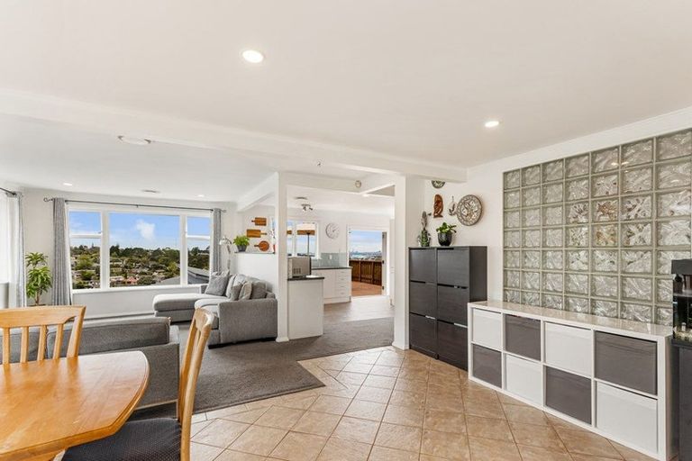 Photo of property in 91 Don Buck Road, Massey, Auckland, 0614