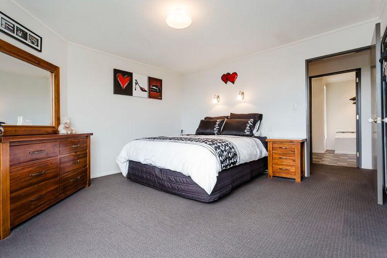 Photo of property in 71 Riccarton Road East, East Taieri, Mosgiel, 9024