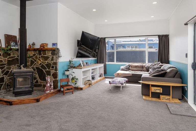 Photo of property in 8 George Street, Waimate, 7924