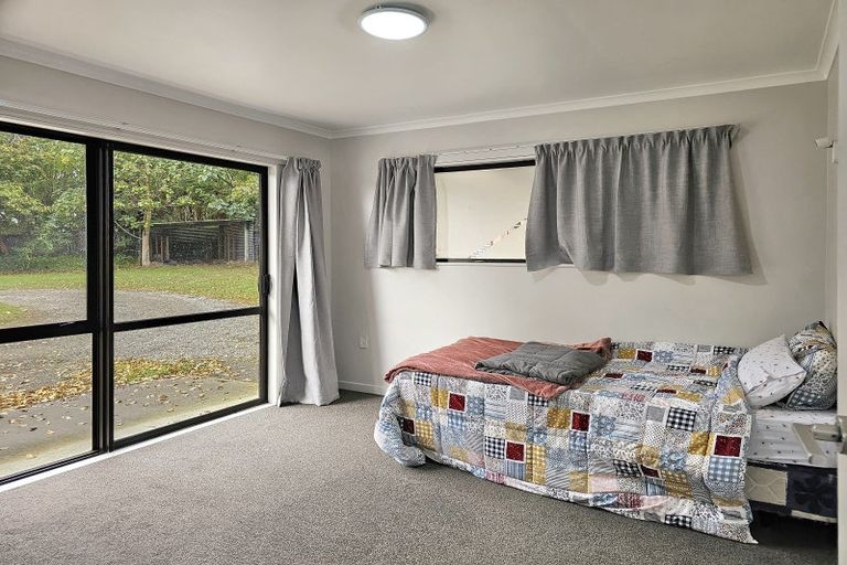 Photo of property in 114 Arapaepae Road, Levin, 5510