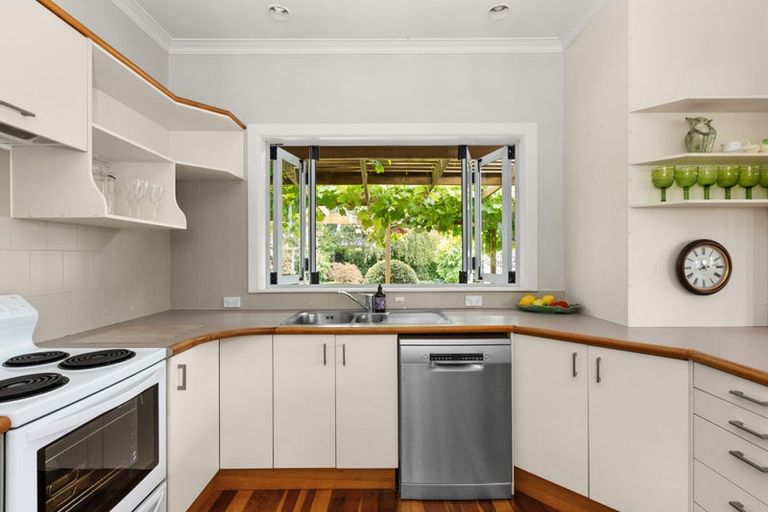 Photo of property in 153 Gloucester Street, Taradale, Napier, 4112